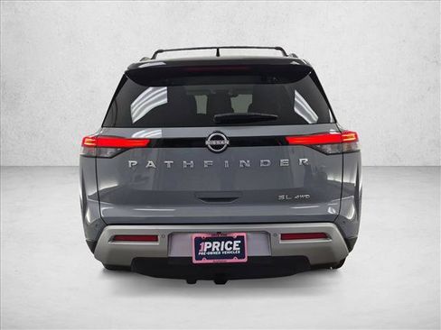 Used 2024 Nissan Pathfinder SL AWD/4WD image 7