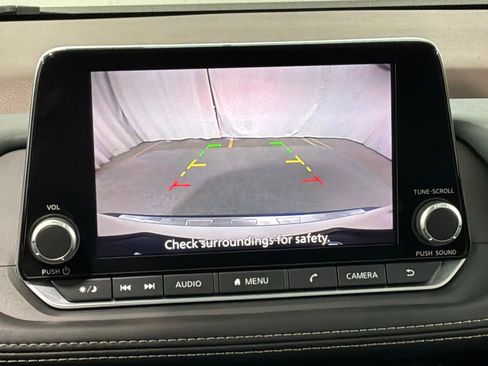 Used 2023 Nissan Rogue SV w/ SV Premium B Package image 16