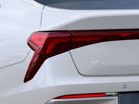 New 2026 Kia K5 LXS FWD image 11