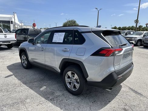Used 2024 Toyota RAV4 XLE w/ Convenience Package FWD image 7