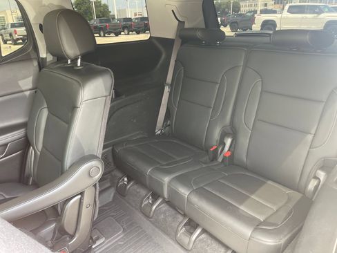 Used 2022 GMC Acadia SLT w/ Elevation Edition FWD image 21