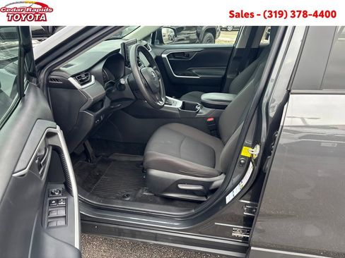 Certified 2022 Toyota RAV4 LE image 11