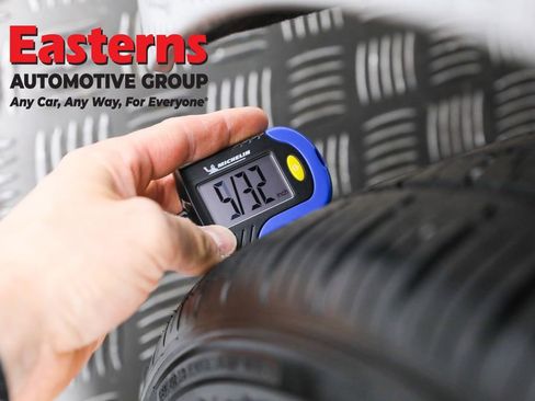 Used 2023 Toyota Camry XSE FWD image 28