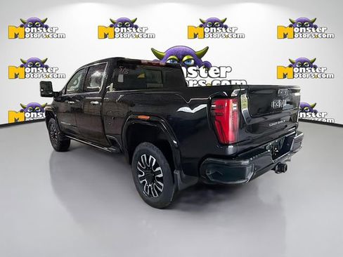 Used 2024 GMC Sierra 2500 Denali Ultimate AWD/4WD image 6