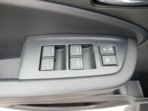 Used 2022 Honda Pilot Touring image 16