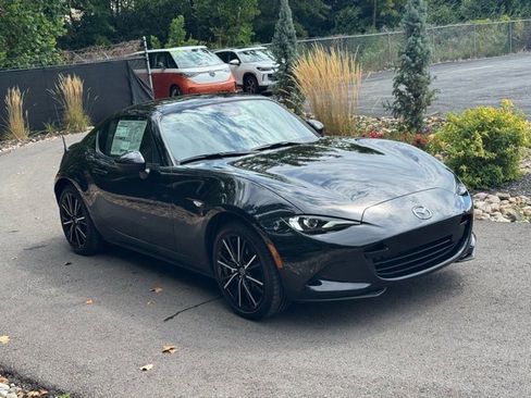 New 2025 MAZDA MX-5 Miata RF Grand Touring image 7