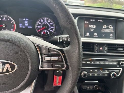 Used 2019 Kia Optima LX image 18