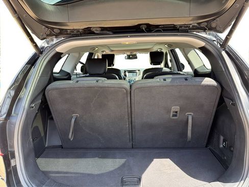 Used 2019 Hyundai Santa Fe XL FWD image 14
