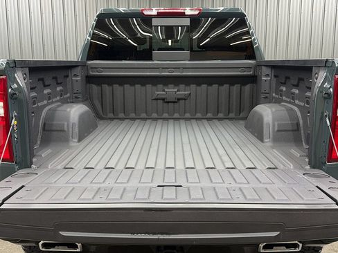 Used 2026 Chevrolet Silverado 1500 LT Trail Boss w/ LT Trail Boss Premium Package AWD/4WD image 19