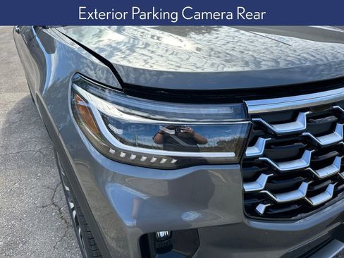 Used 2026 Ford Explorer Platinum w/ LUX Leather Package AWD/4WD image 12