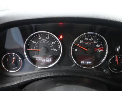 Used 2017 Jeep Wrangler Unlimited Rubicon image 16