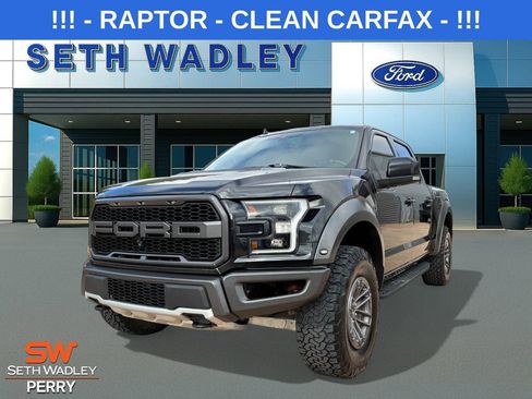 Used 2019 Ford F150 Raptor w/ Equipment Group 802A Luxury image 3