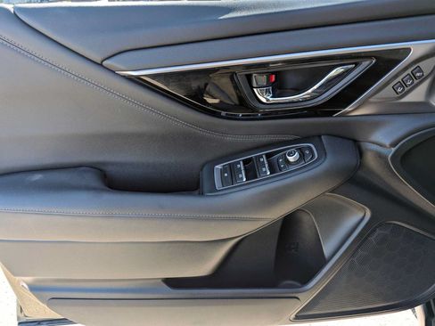 Used 2023 Subaru Outback Touring AWD/4WD image 14