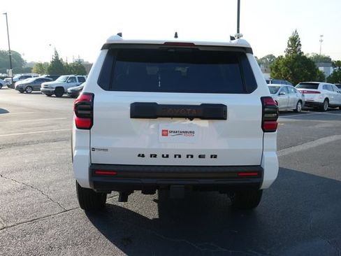 Used 2026 Toyota 4Runner SR5 RWD image 6