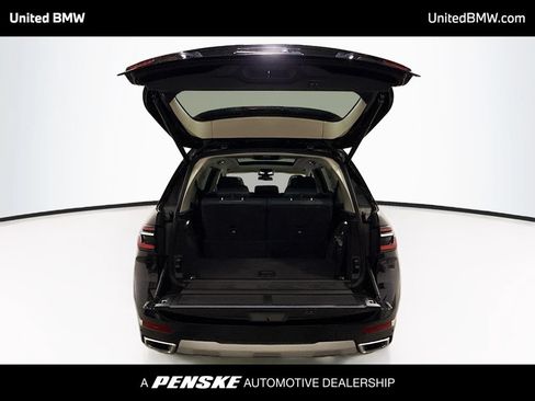 Used 2025 BMW X7 xDrive40i w/ Climate Comfort Package AWD/4WD image 15