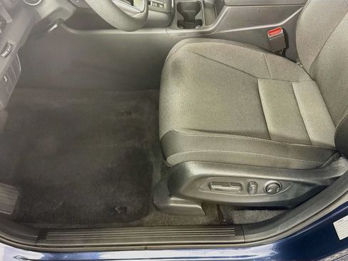 Used 2023 Honda CR-V EX image 16