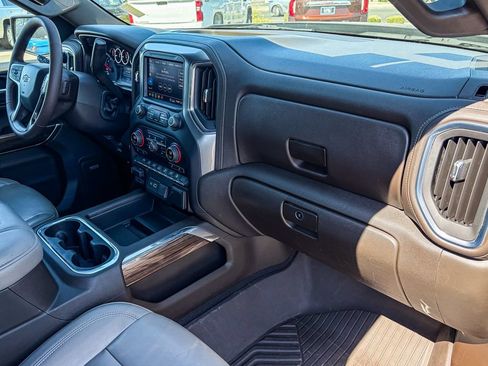 Used 2020 Chevrolet Silverado 1500 RST AWD/4WD image 41