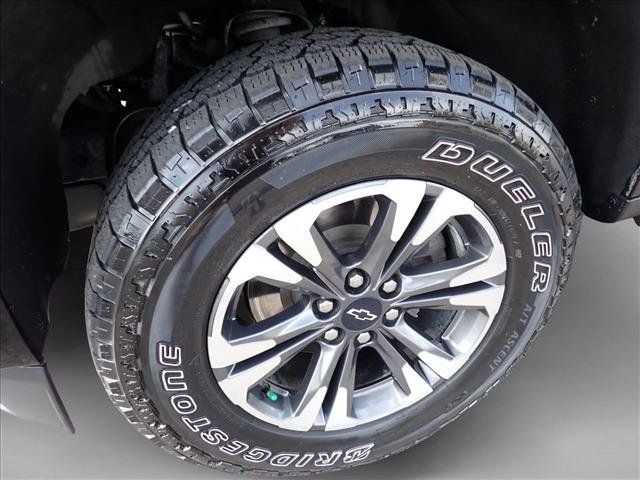 Used 2022 Chevrolet Colorado Z71 AWD/4WD image 7