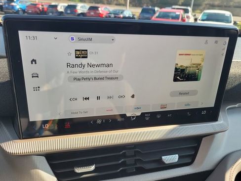 Certified 2025 Ford Explorer Active w/ Active Comfort Package image 22