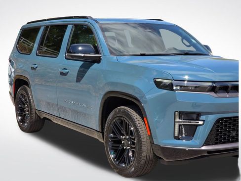 New 2026 Jeep Grand Wagoneer Limited AWD/4WD image 38