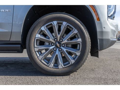 Used 2026 Chevrolet Tahoe High Country image 9