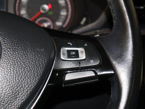 Used 2020 Volkswagen Passat 2.0T R-Line image 22