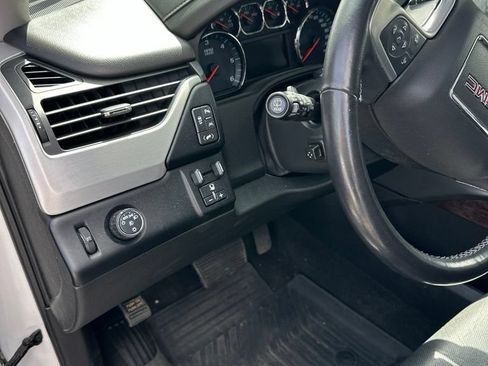 Used 2018 GMC Yukon XL SLT w/ Open Road Package RWD image 4