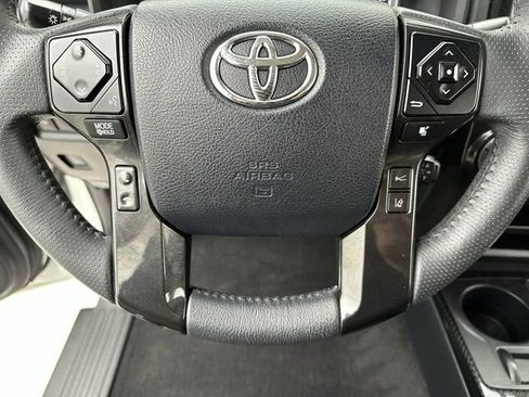 Used 2020 Toyota 4Runner TRD Off-Road image 15