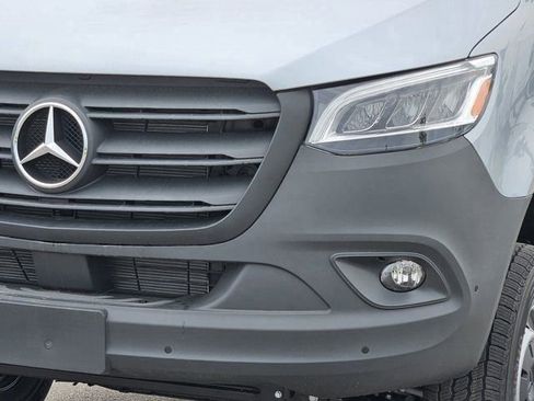 New 2025 Mercedes-Benz Sprinter 2500 image 8