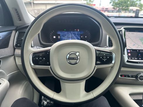 Used 2024 Volvo XC90 B6 Plus AWD/4WD image 12