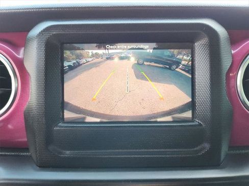 Certified 2021 Jeep Wrangler Unlimited Sahara w/ Cold Weather Group image 21