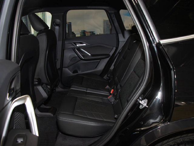 Used 2027 BMW X1 xDrive28i AWD/4WD image 19