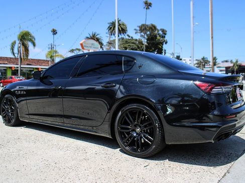 Used 2022 Maserati Quattroporte Modena Q4 AWD/4WD image 3