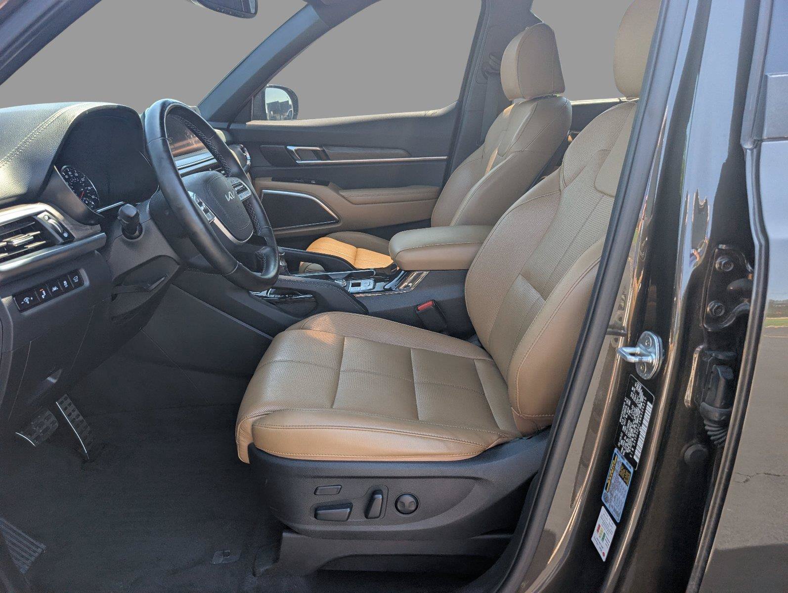 Used 2022 Kia Telluride SX w/ Nightfall Edition Package AWD/4WD image 13