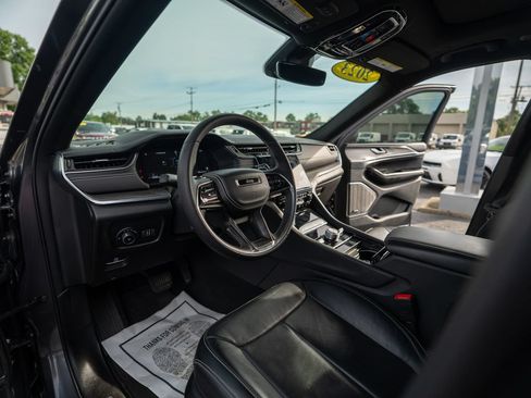 Used 2023 Jeep Grand Cherokee L Overland AWD/4WD image 26