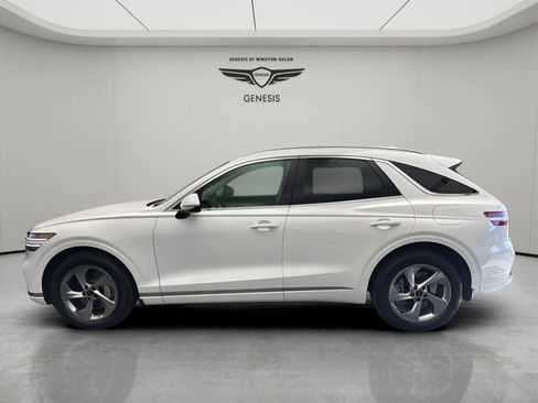 Used 2026 Genesis GV70 2.5T Select AWD/4WD image 2