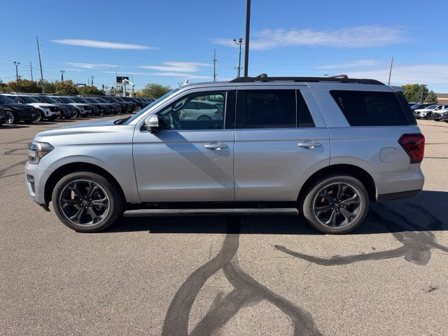 Used 2024 Ford Expedition Limited AWD/4WD image 7