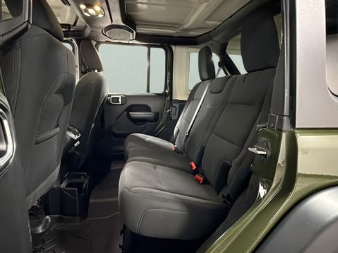 Used 2020 Jeep Wrangler Unlimited Sport S image 26