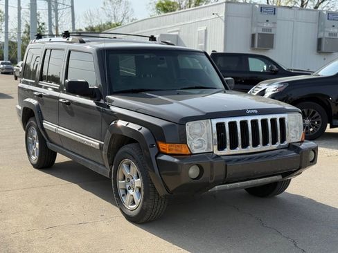 Used 2006 Jeep Commander Limited image 4