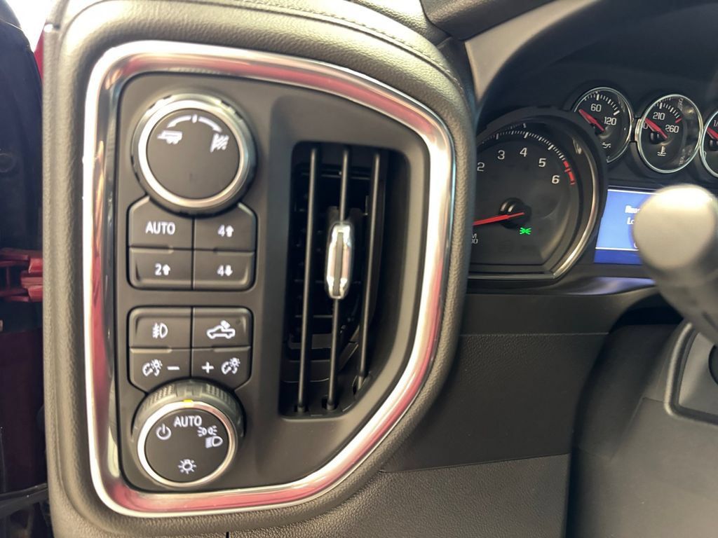 Used 2019 Chevrolet Silverado 1500 RST w/ All-Star Edition AWD/4WD image 22