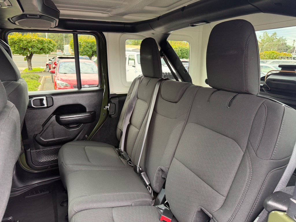 Used 2023 Jeep Wrangler Unlimited Sport AWD/4WD image 31