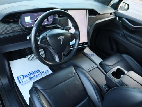 Used 2018 Tesla Model X P100D image 24