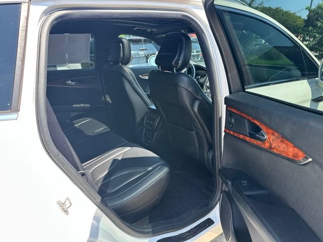 Used 2020 Lincoln Nautilus Reserve w/ Cargo Utility Package AWD/4WD image 12