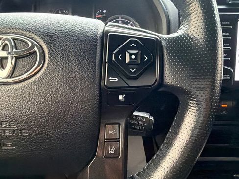 Used 2024 Toyota 4Runner TRD Off-Road Premium AWD/4WD image 30