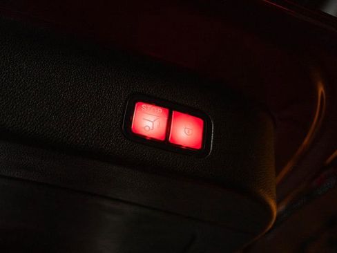 Used 2018 Mercedes-Benz GLS 450 4MATIC image 8