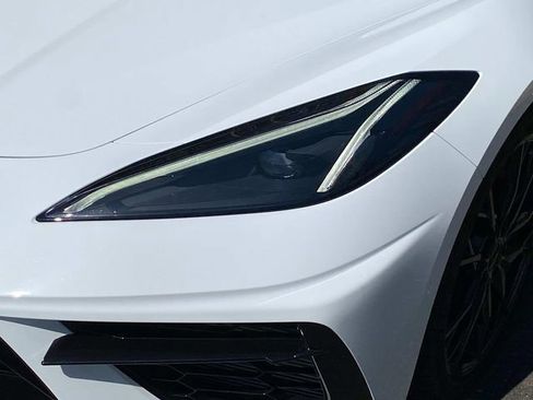 Used 2025 Chevrolet Corvette Stingray w/ Z51 Performance Package image 5