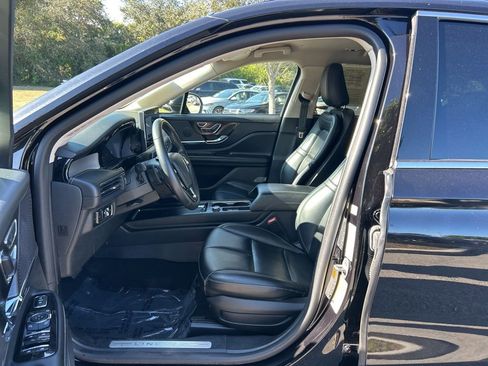 Used 2023 Lincoln Corsair Standard image 15