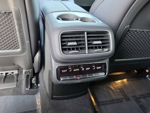 Used 2026 Mercedes-Benz GLS 580 4MATIC image 18