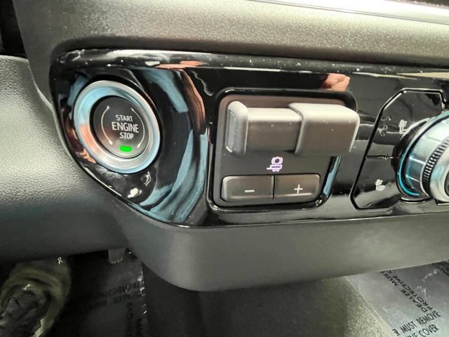 Used 2025 GMC Sierra 2500 SLE w/ SLE Convenience Package AWD/4WD image 14