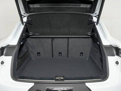 Certified 2024 Porsche Cayenne Coupe AWD/4WD image 43